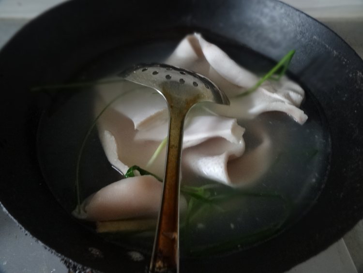 黄瓜肉皮冻步骤2