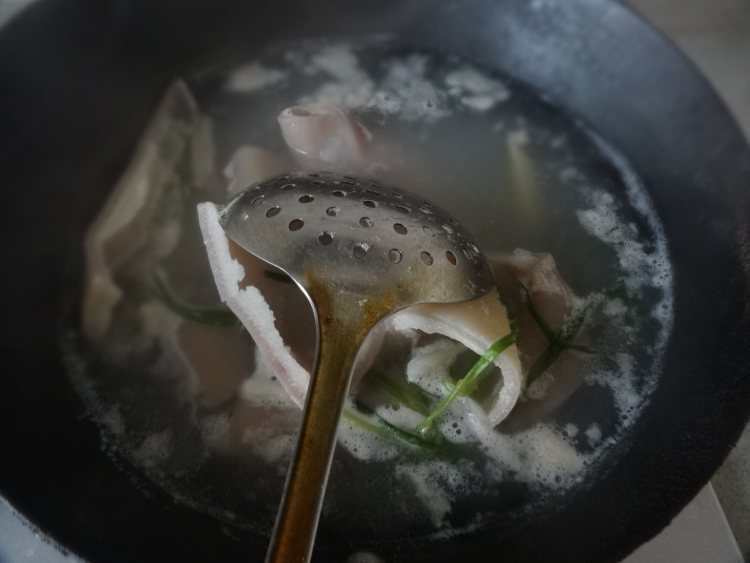 黄瓜肉皮冻步骤3