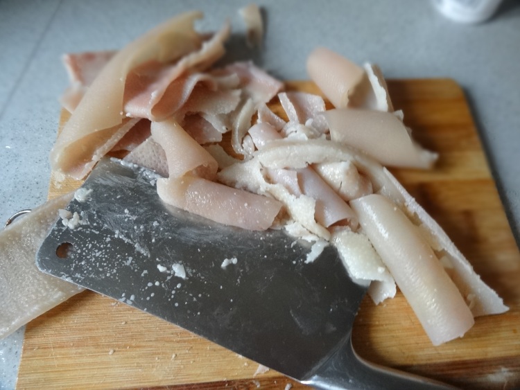 黄瓜肉皮冻步骤4