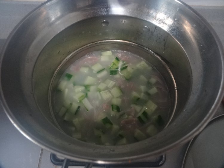 黄瓜肉皮冻步骤9