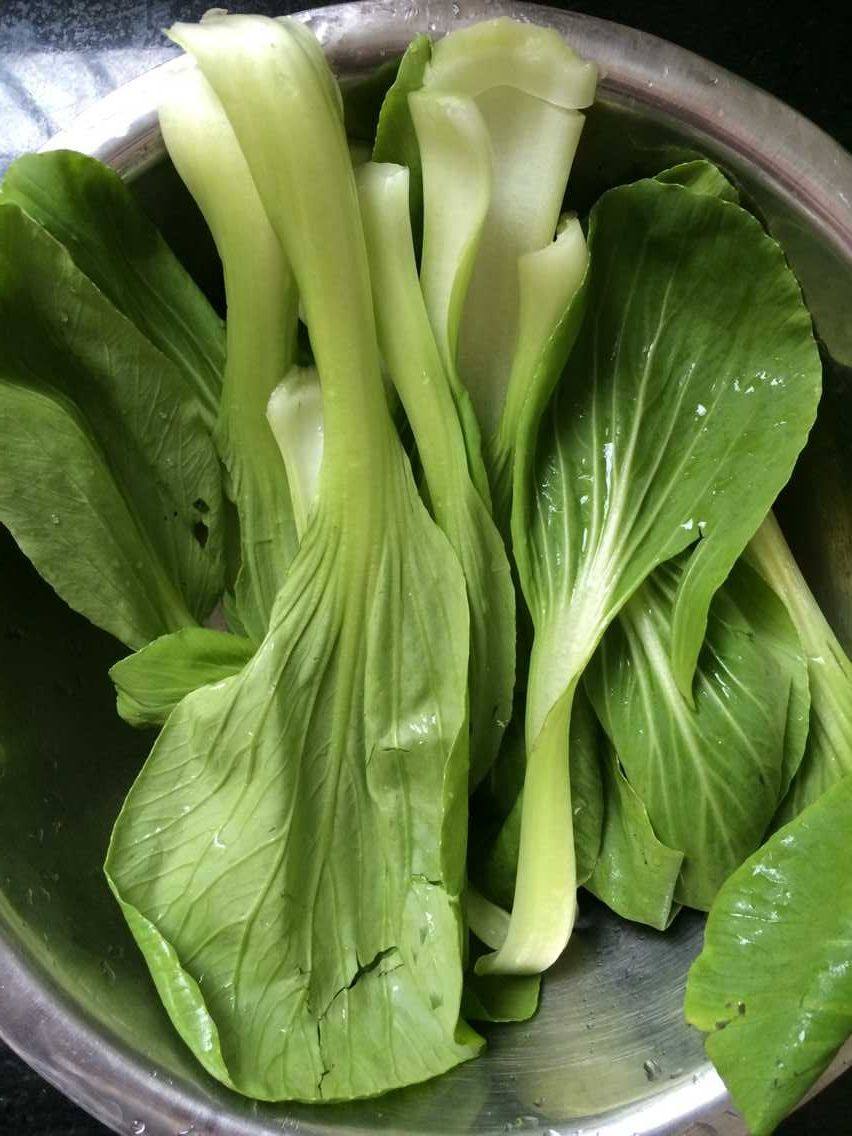 凉拌油菜步骤1