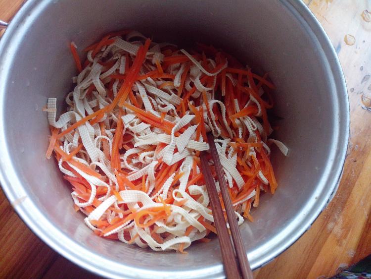 凉拌萝卜豆皮丝步骤10