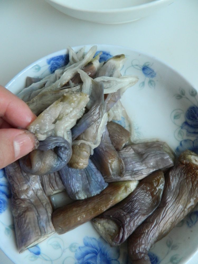 家常凉拌茄子步骤8