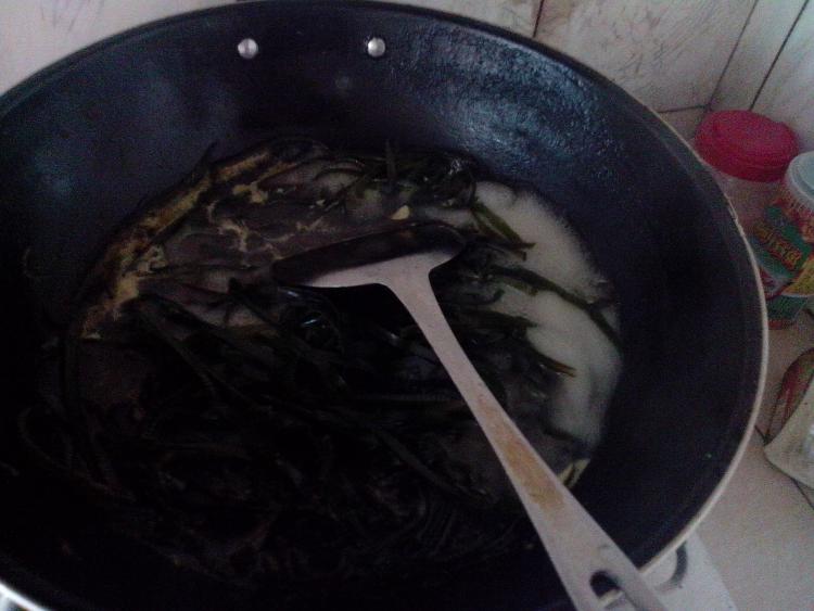 鸡腿肉拌海带丝步骤4