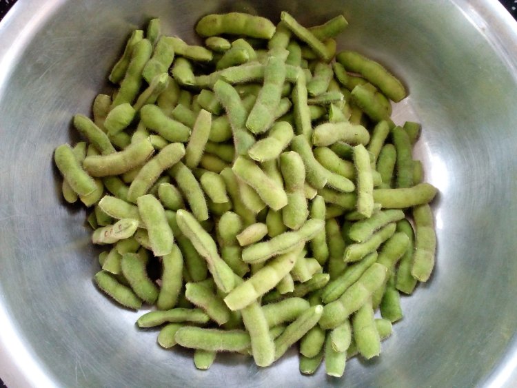 五香水煮毛豆角步骤1