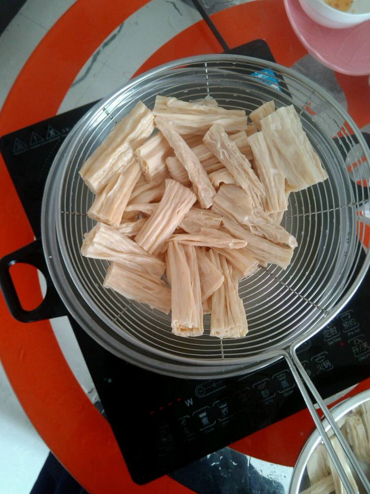 剁椒腐竹步骤3