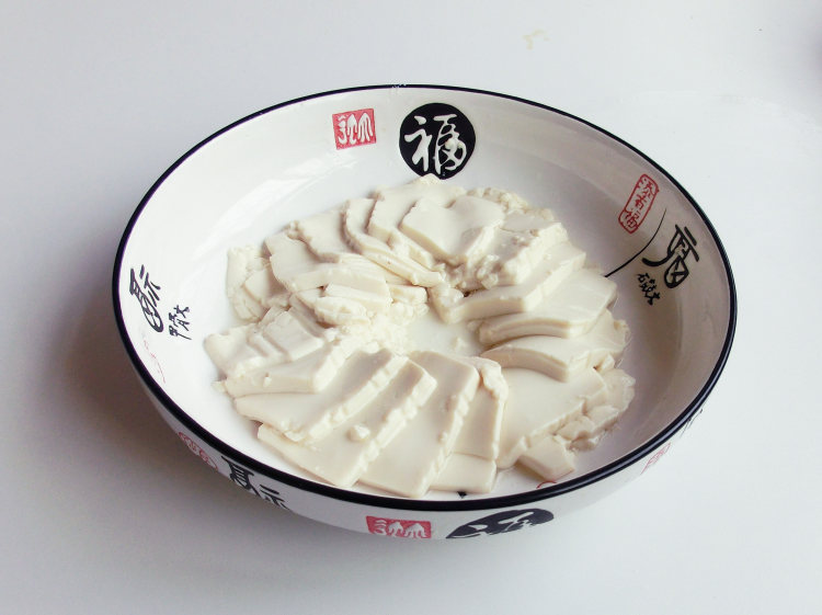 皮蛋与豆腐步骤3