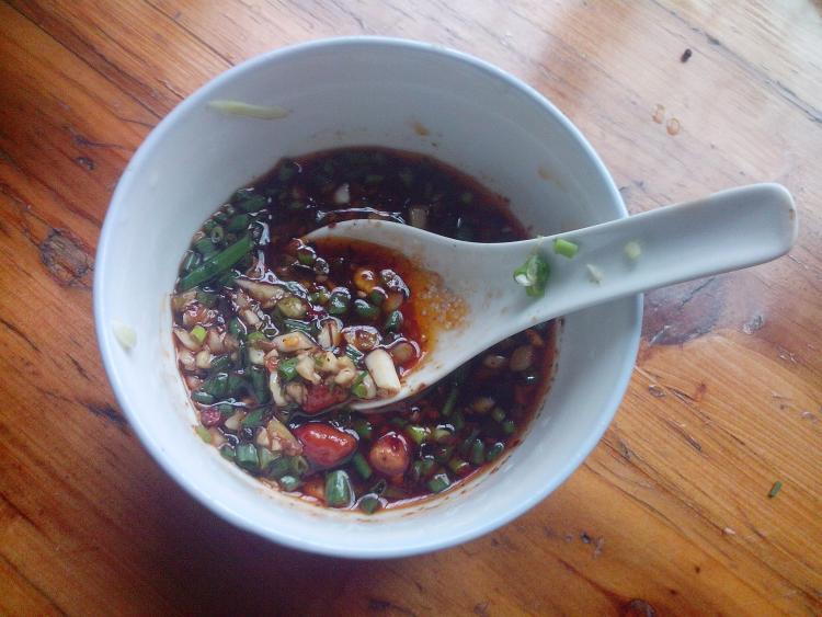 青瓜拌豆皮步骤9