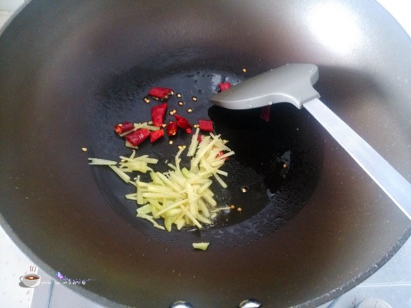 芹菜拌腐竹步骤8