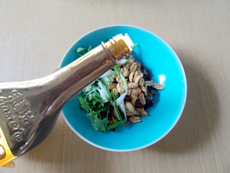 【手工美食】香拌腊肉步骤16