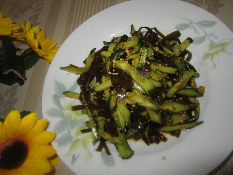 芝麻黄瓜海带丝步骤11