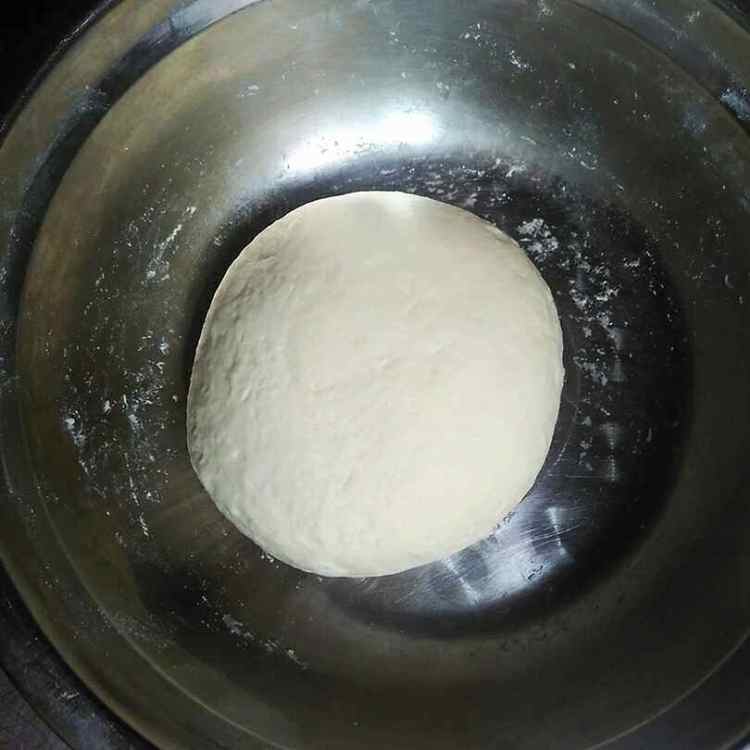 西红柿鸡蛋小拉面步骤2