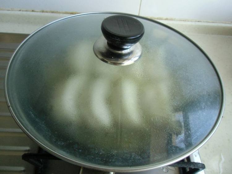 煎饺抱蛋步骤10