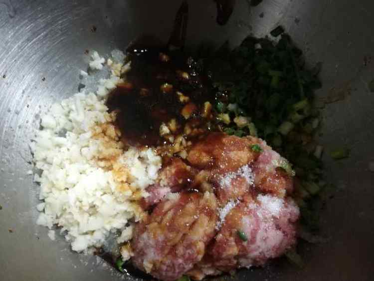 鲜虾猪肉馄饨步骤3