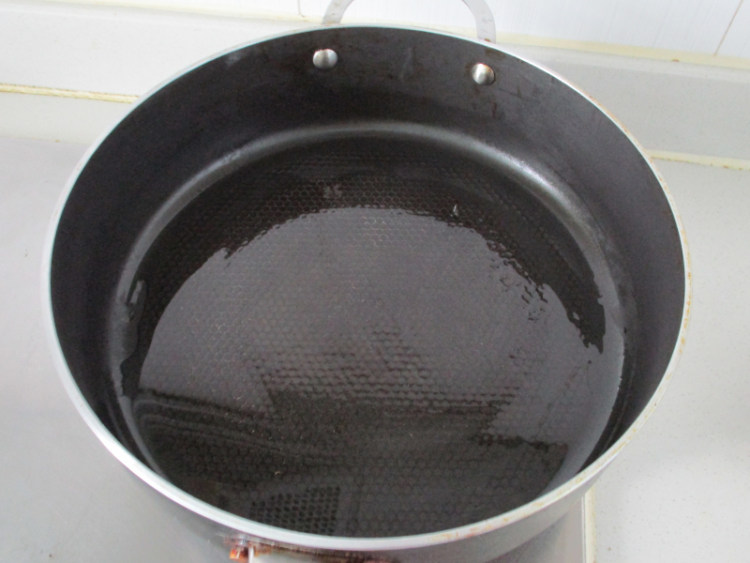 鸡毛菜肉丝炒面步骤4