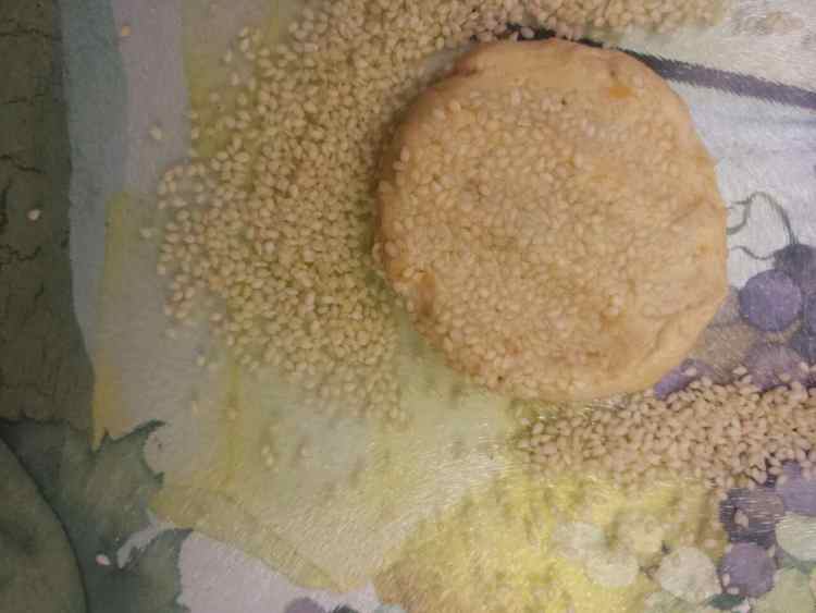 地瓜芝麻饼步骤7