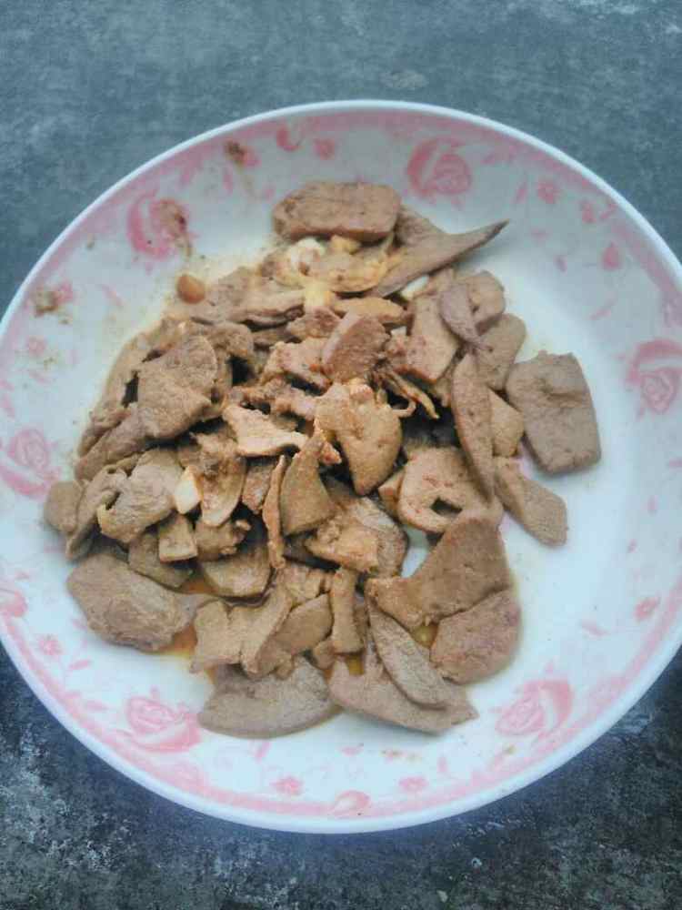猪肝肉丝面步骤8
