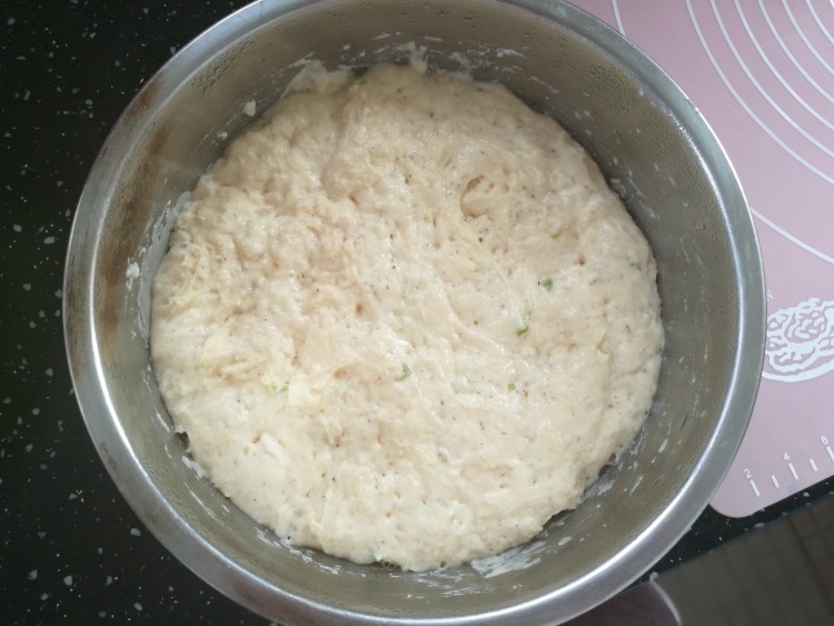 葱香油饼步骤6