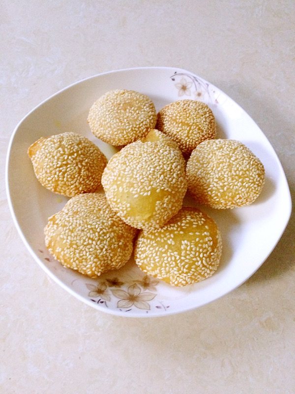 空心白芝麻球步骤10