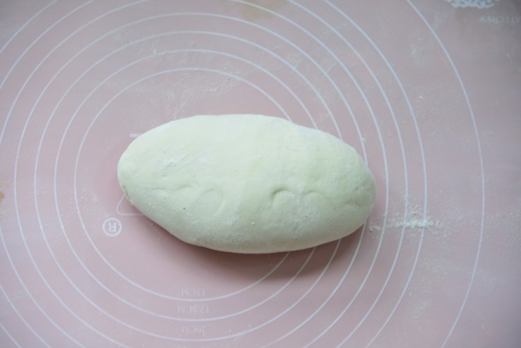 煎玫瑰酱饼步骤2