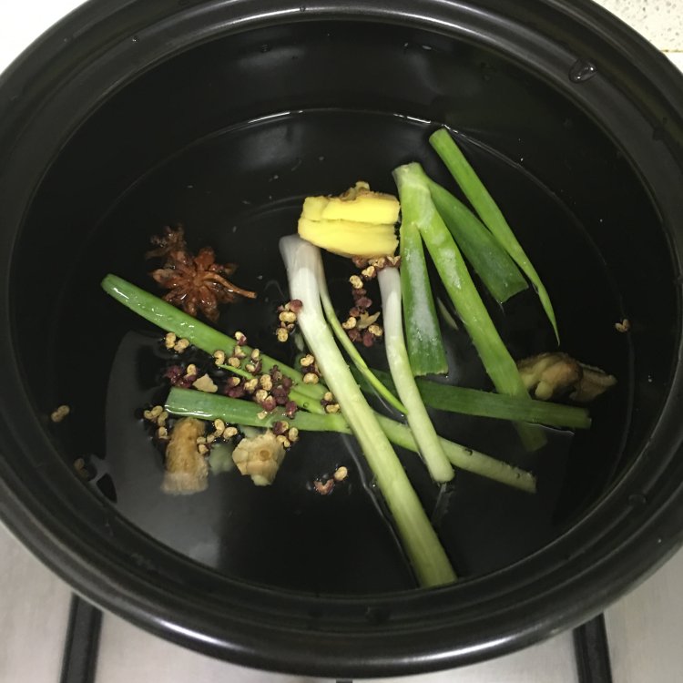 鲜虾什锦水饺步骤1