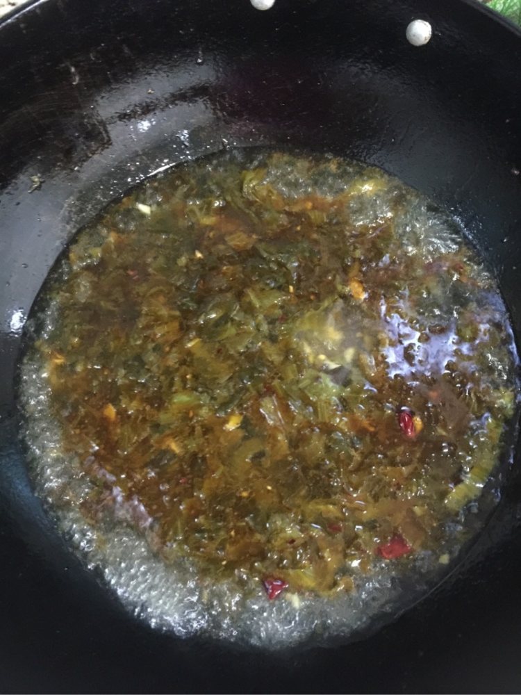 酸菜牛肉土豆粉步骤5