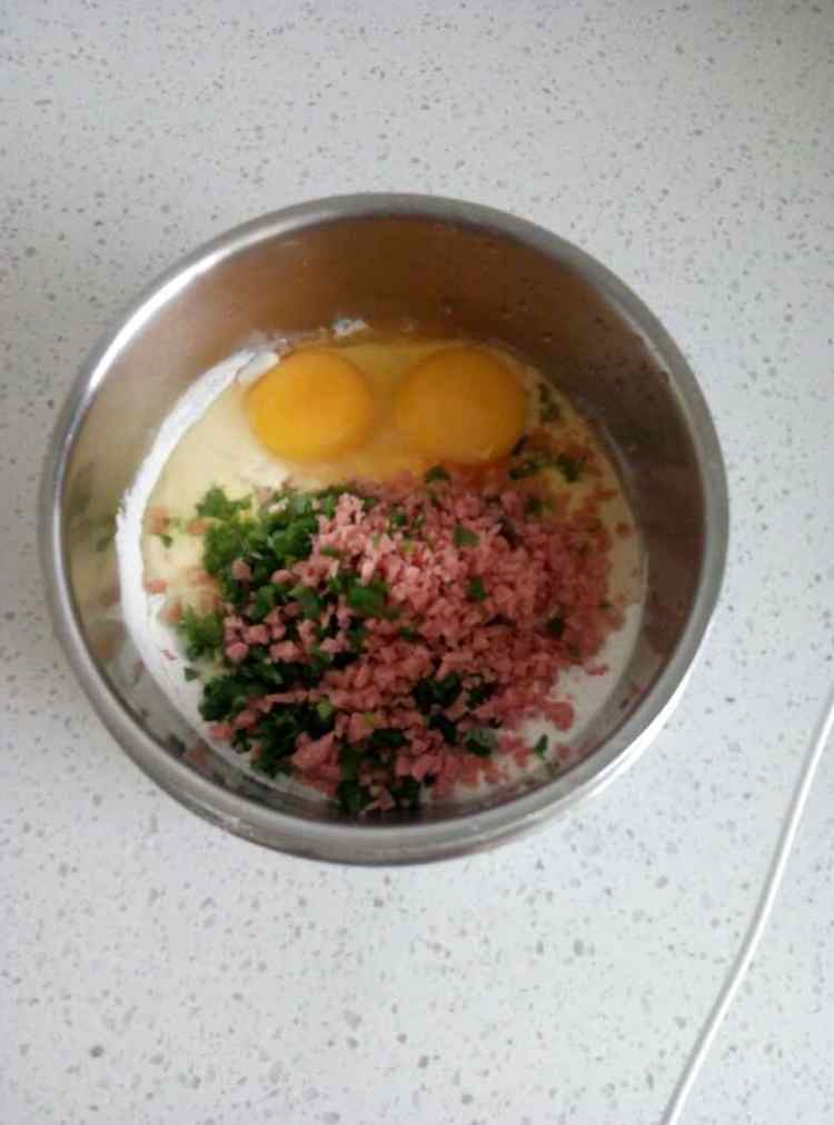 鸡蛋火腿饼步骤2