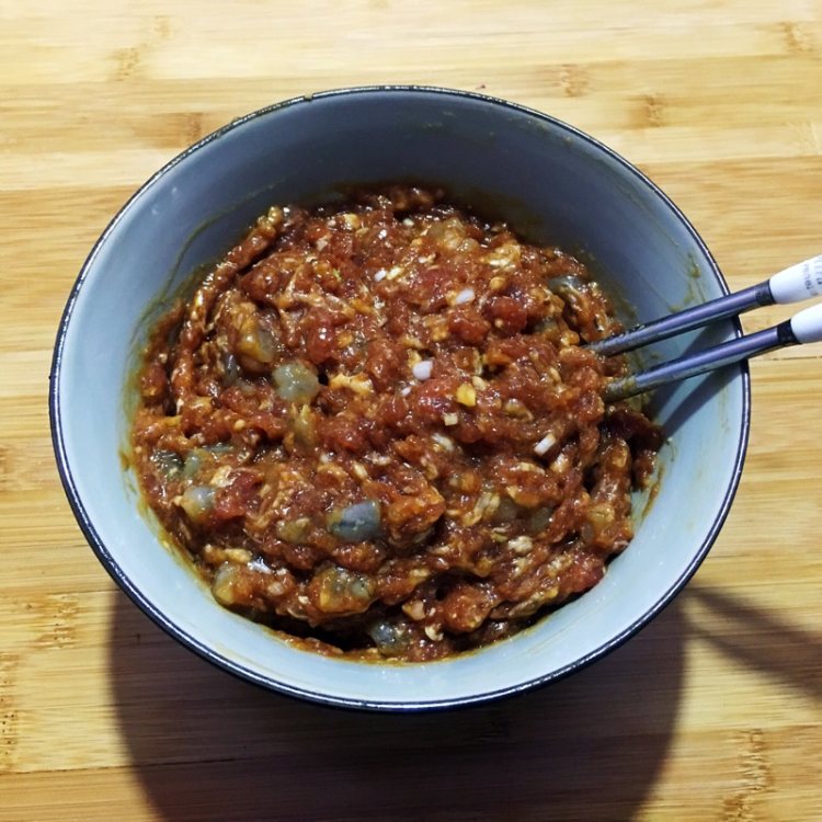 蟹黄虾仁汤包步骤7