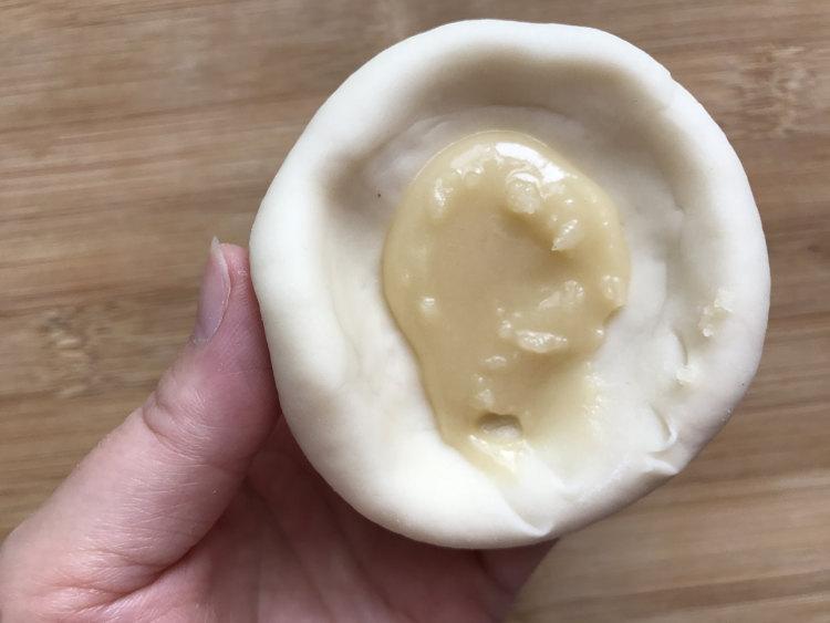 鸡蛋灌饼香肠卷步骤10