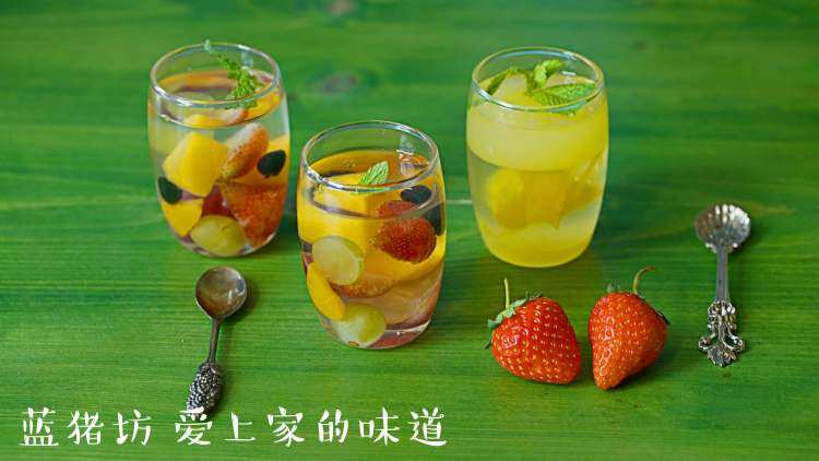 五彩缤纷水果凉冻步骤5