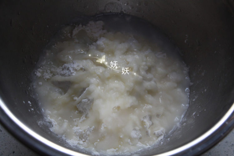 红糖烫面千层饼步骤1