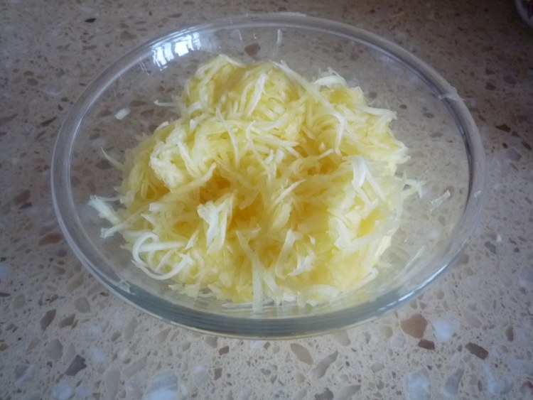 玉瓜虾仁馅煎饺步骤5