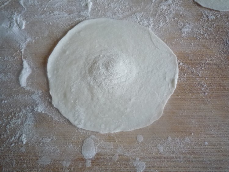 玉瓜虾仁馅煎饺步骤11
