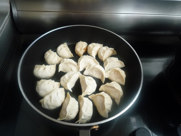 玉瓜虾仁馅煎饺步骤14