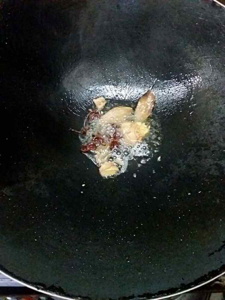 啤酒鹌鹑蛋步骤2