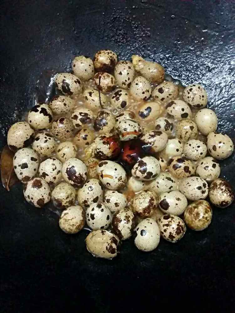 啤酒鹌鹑蛋步骤7