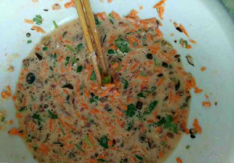 牛肉香菇胡萝卜鸡蛋饼步骤4