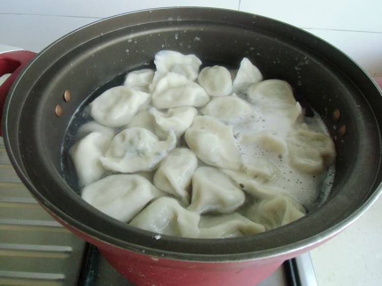 苦苣猪肉饺子步骤12