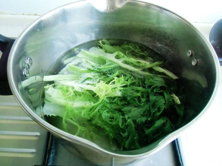 苦苣玉米饼步骤2