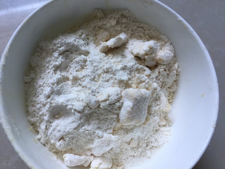 牛油果水果饺步骤1