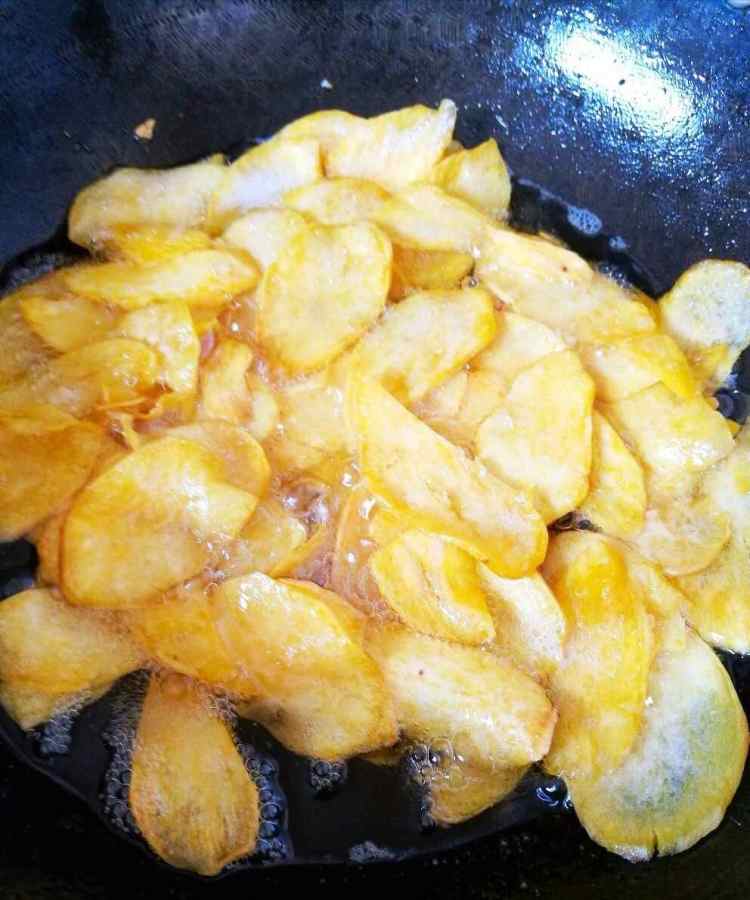 炸红薯片步骤5