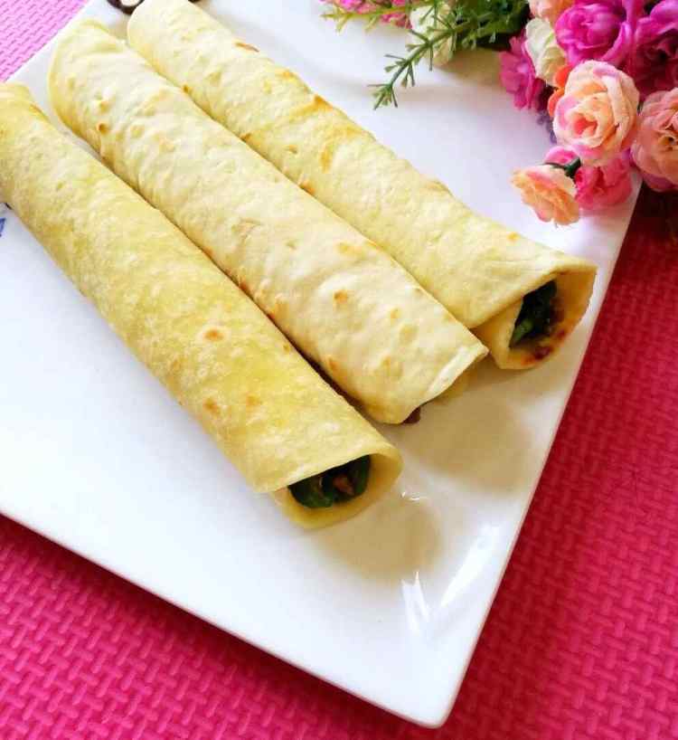 烙卷饼步骤9