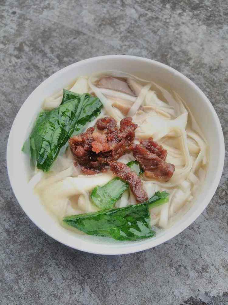菌菇肉丝面步骤14