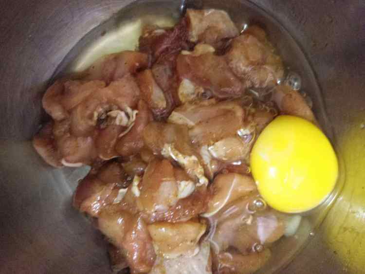 蒜香鸡米花步骤7