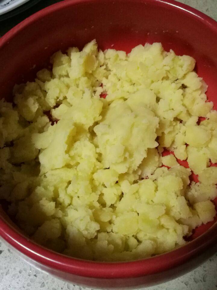 美味土豆饼步骤2