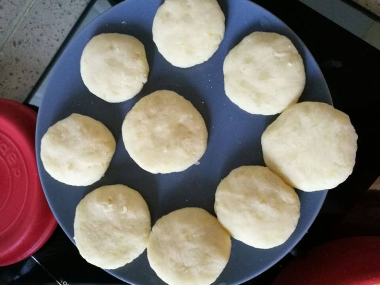 美味土豆饼步骤6
