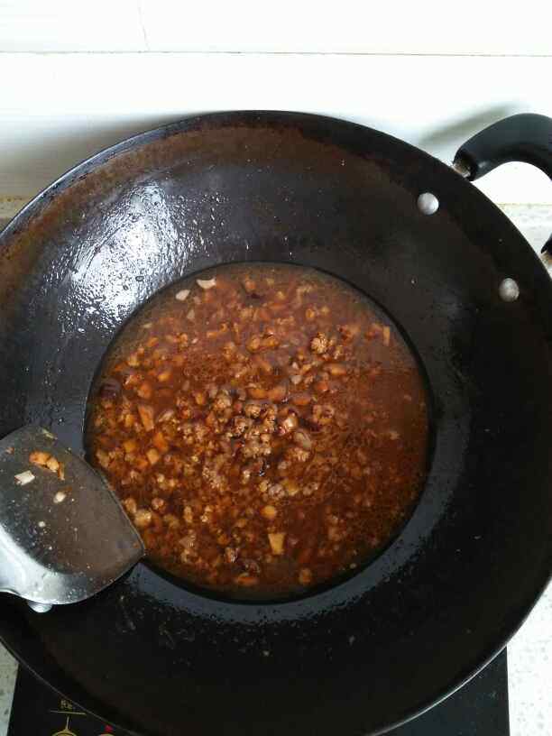 香菇肉酱面步骤7