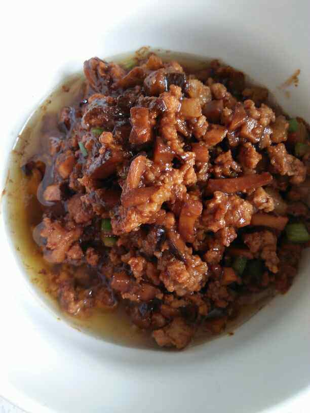 香菇肉酱面步骤9