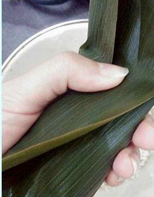 糯米蜜枣粽子步骤7