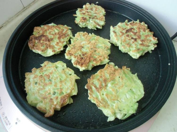 丝瓜蛋饼#盛夏餐桌#步骤10